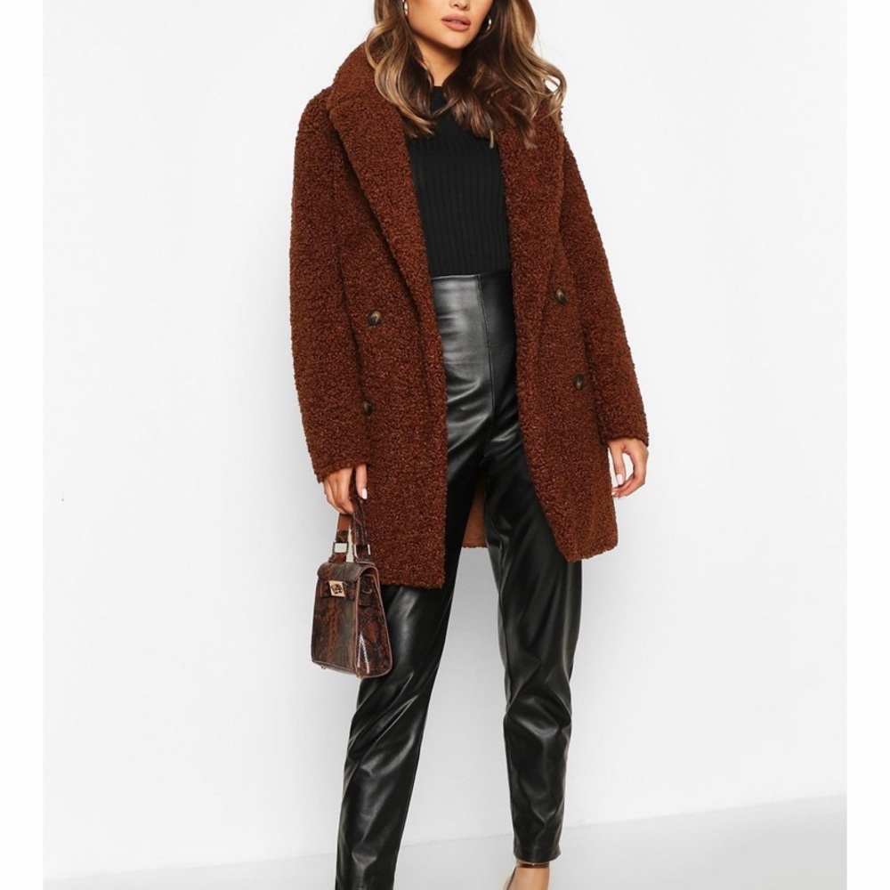 BOOHOO BONDED DOUBLE BREASTED FAUX FUR TEDDY COAT IN CHOCOLATE SIZE 6 - Picture 2 of 16
